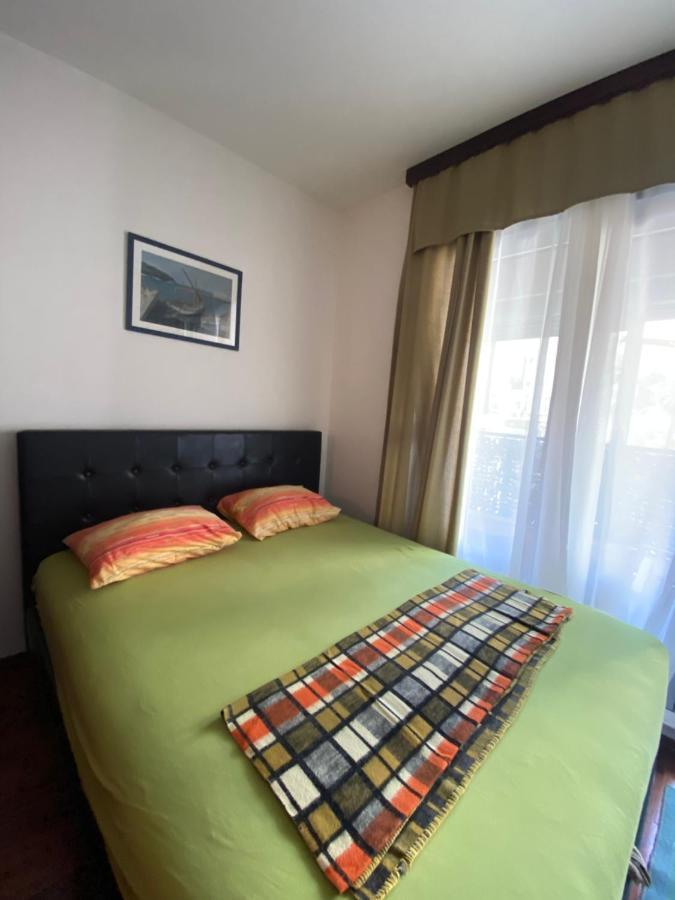 Studio Apartment Nika Andusa Petrovac ภายนอก รูปภาพ